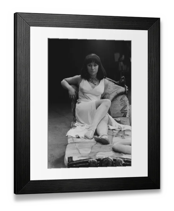 Framed Print : Shakespeares Antony and Cleopatra being performed by the National Youth Theatre