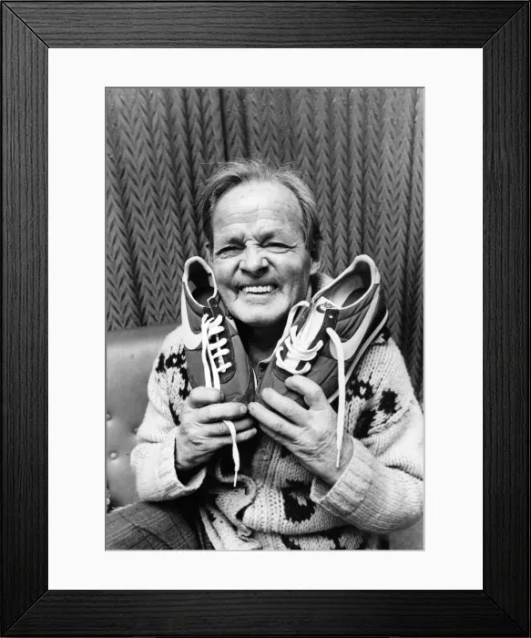 Framed Print : 78 year old Kipper Herring preparing for the Great North Run in June Framed Print : 78 year old Kipper Herring preparing for the Great North Run in June
