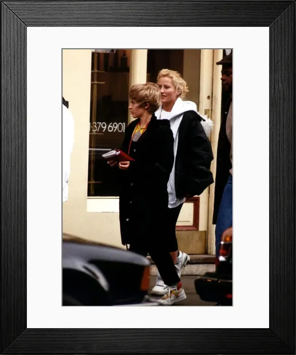 Framed Print : Singer Kylie Minogue