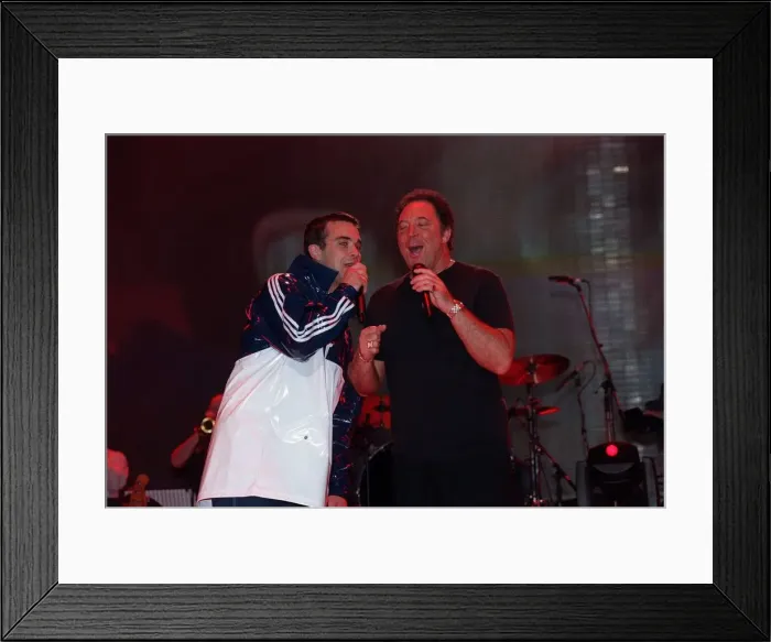 Framed Print : Tom Jones Singer February 98 Performing at Brit Awards with Robbie Williams Framed Print : Tom Jones Singer February 98 Performing at Brit Awards with Robbie Williams