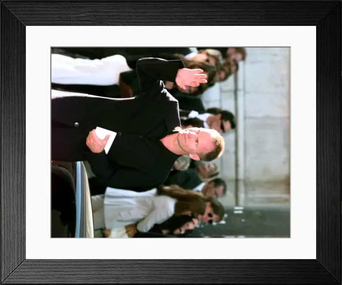 Framed Print : Sting leaves Gianni Versace Memorial in Milan 22 July 1997 Framed Print : Sting leaves Gianni Versace Memorial in Milan 22 July 1997