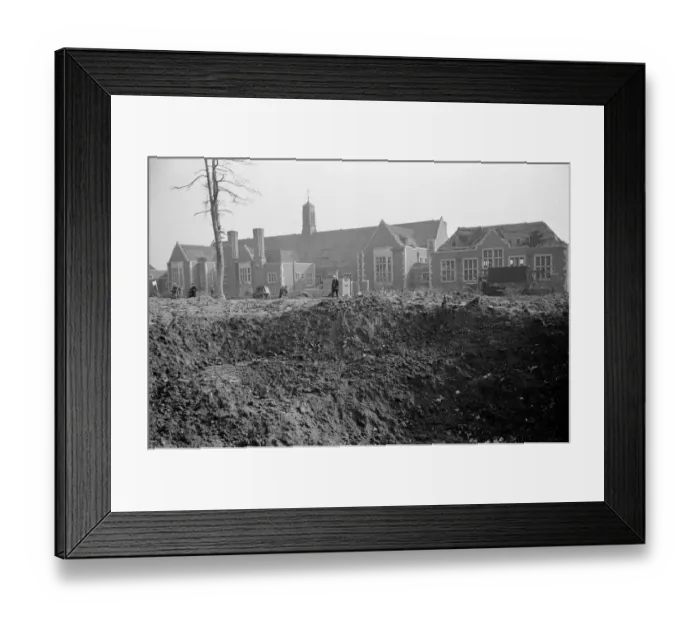Framed Print : V2 Rocket incident at Tottenham Grammar School. 15th March 1945 Framed Print : V2 Rocket incident at Tottenham Grammar School. 15th March 1945