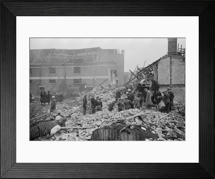 Framed Print : V2 Rocket incident at a N. F.s workshop, Ilford. 8th February 1945