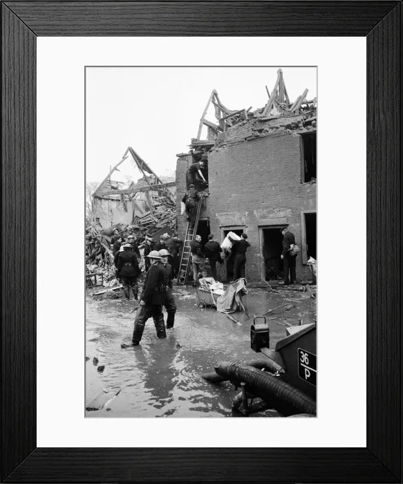 Framed Print : V2 Rocket incident at Waltham Abbey. Fractured water and gas mains 7th March 1945
