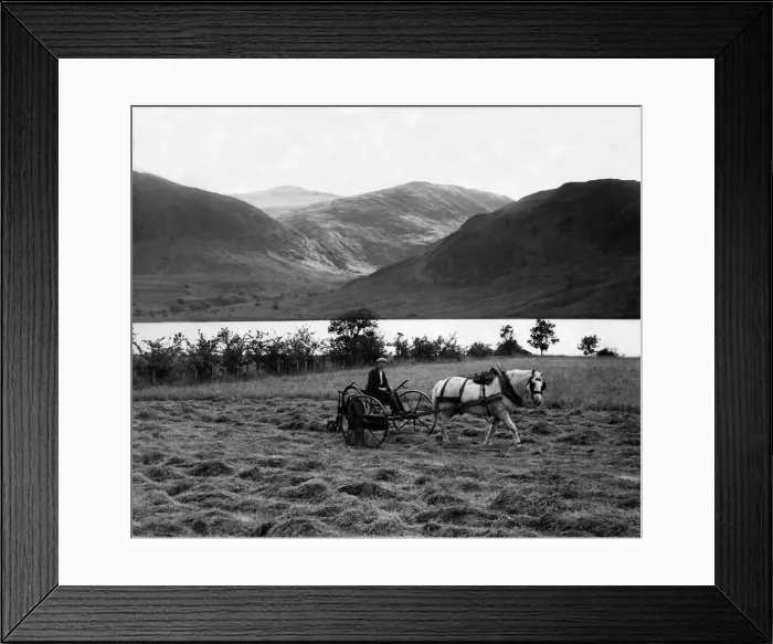 Framed Print : The leisurely scene on the shores of Crummock Water in the Lake District Framed Print : The leisurely scene on the shores of Crummock Water in the Lake District