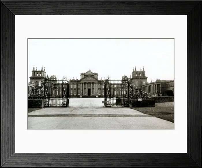 Framed Print : Blenheim Palace, Oxfordshire England December 1991 07 / 12 / 1991 Framed Print : Blenheim Palace, Oxfordshire England December 1991 07 / 12 / 1991