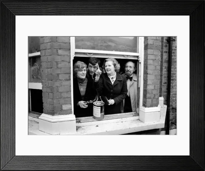 Framed Print : Margaret Thatcher seen here handing over the keys, a can of paint Framed Print : Margaret Thatcher seen here handing over the keys, a can of paint