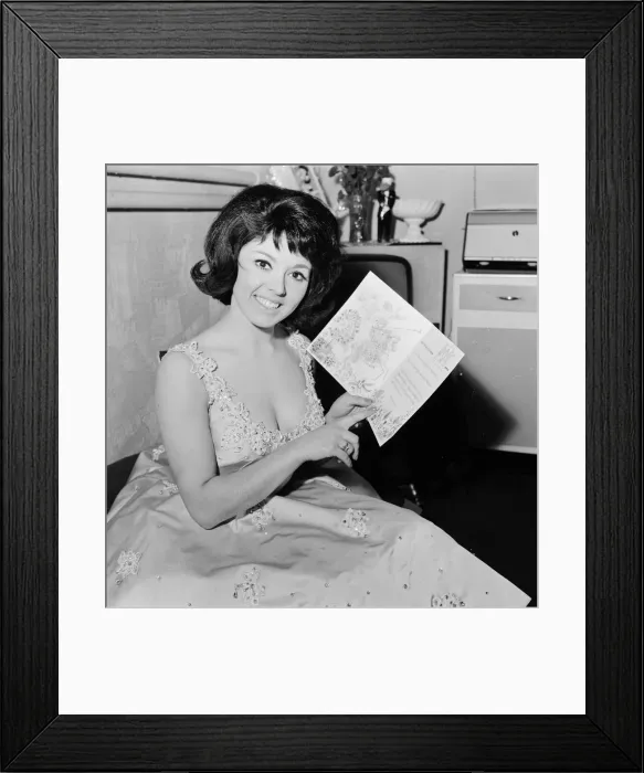 Framed Print : Actress and singer Susan Maughan in happy mood after she was chosen to appear in