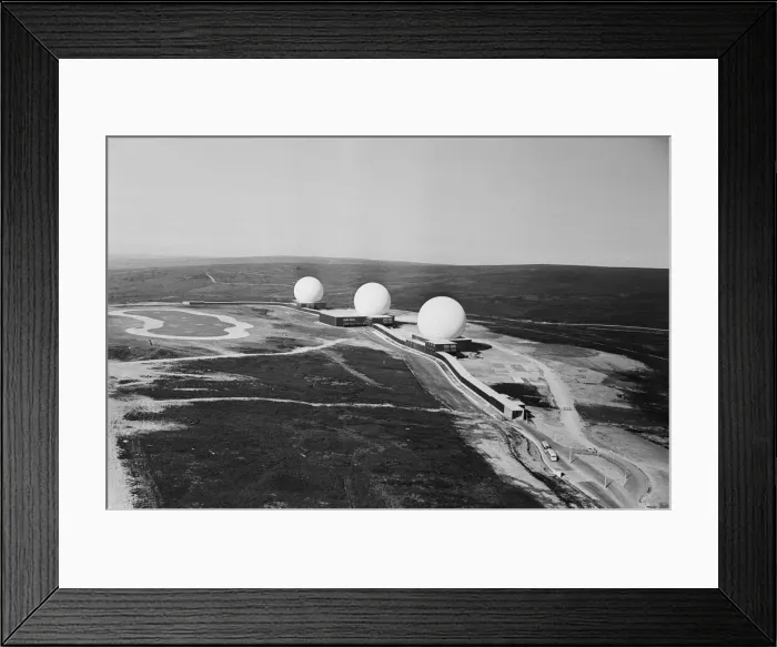 Framed Print : Fylingdales Royal Air Force station on Snod Hill in the North York Moors, England Framed Print : Fylingdales Royal Air Force station on Snod Hill in the North York Moors, England