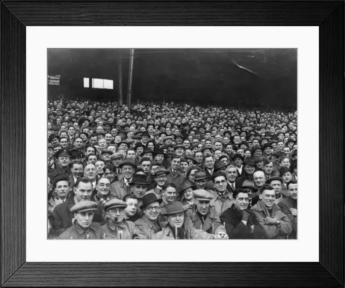Framed Print : 5 JAN 1946: PICTURE SHOWS: Sea of faces at Cardiff Arms Park part of the big crowd