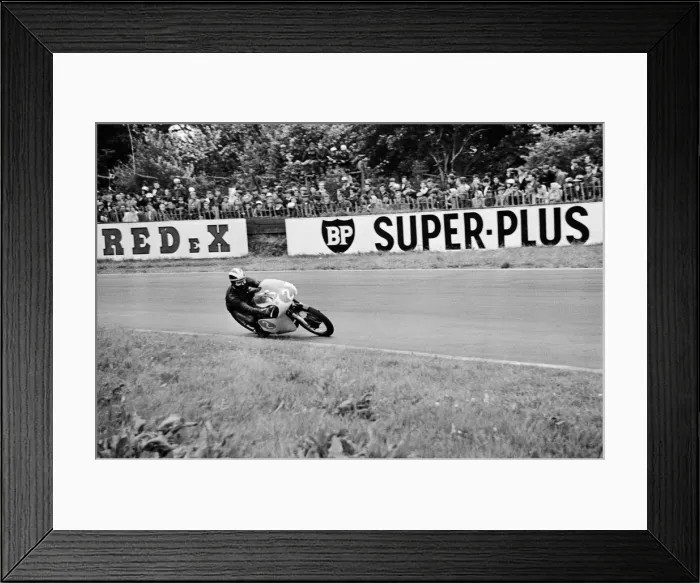 Framed Print : Motor Cycle Racing at oulton Park. Phil Read in action during the second lap of Framed Print : Motor Cycle Racing at oulton Park. Phil Read in action during the second lap of