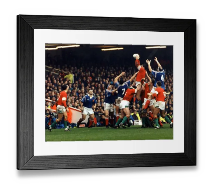 Framed Print : Sport - Rugby - Wales 24 v France 15 - 21st February 1994 - Wales win the ball in a short Framed Print : Sport - Rugby - Wales 24 v France 15 - 21st February 1994 - Wales win the ball in a short