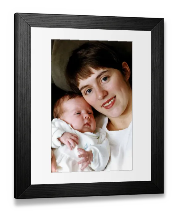 Framed Print : Suzanne Hall Actress ex Coronation Street check out girl with her baby Kate A©Mirrorpix