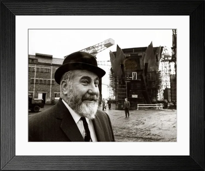 Framed Print : The luxury liner QE2 under construction at John Browns Shipyard in Clydebank Framed Print : The luxury liner QE2 under construction at John Browns Shipyard in Clydebank