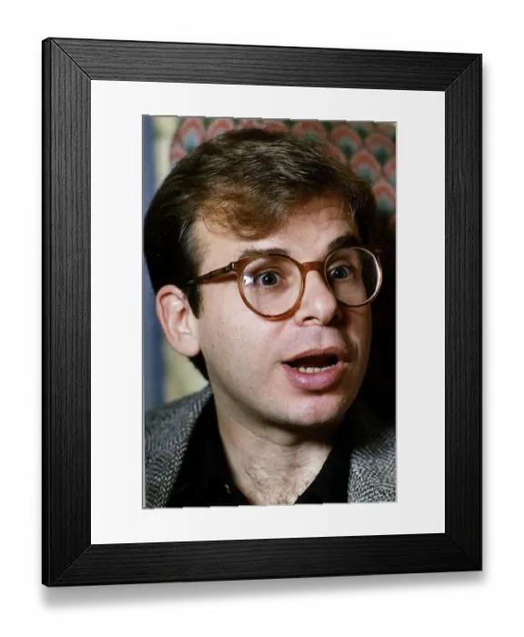 Framed Print : Rick Moranis Actor who stars in Honey I Shrank The Kids A©Mirrorpix Framed Print : Rick Moranis Actor who stars in Honey I Shrank The Kids A©Mirrorpix