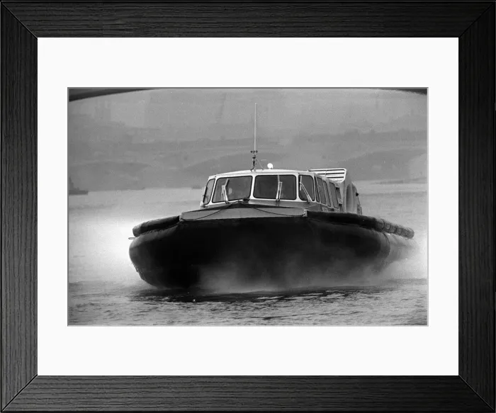 Framed Print : Hovercraft on River Thames December 1968 Framed Print : Hovercraft on River Thames December 1968
