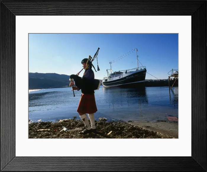 Framed Print : Ship Sunbeam February 1987 - Piper John Brown plays in honour of new boat