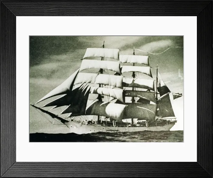 Framed Print : The SV Glenlee ship under full sail Circa 1950 Framed Print : The SV Glenlee ship under full sail Circa 1950