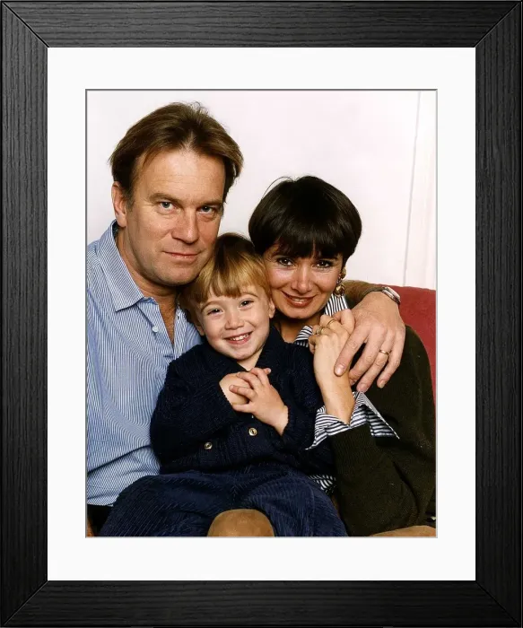 Framed Print : Nicky Henson Actor Singer with his wife Marguerite and son Keaton A©Mirrorpix