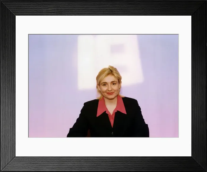 Framed Print : Gina Davidson news TV presenter on Edinburgh Live TV Framed Print : Gina Davidson news TV presenter on Edinburgh Live TV
