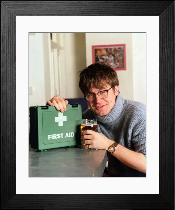 Framed Print : Will McDonald TV Presenter & TFI Friday stage manager Nov 1998 Sitting at bar with
