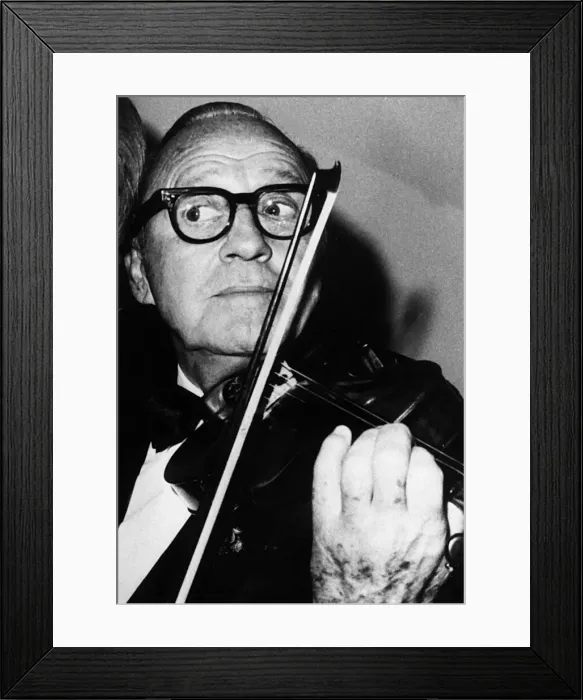 Framed Print : Jack Benny American comedian playing violin January 1971 A©mirrorpix Framed Print : Jack Benny American comedian playing violin January 1971 A©mirrorpix