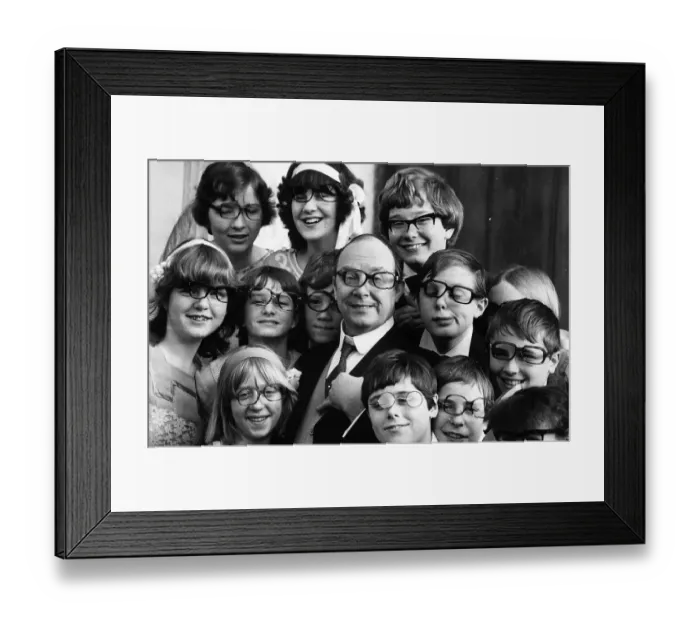 Framed Print : Eric Morecambe comedian with kids on filming set 1979 for Anglia TV programme Framed Print : Eric Morecambe comedian with kids on filming set 1979 for Anglia TV programme