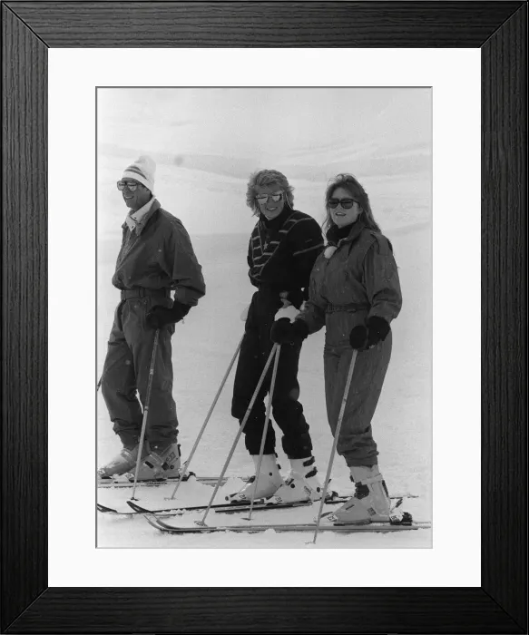 Framed Print : Prince Charles, Princess Diana & Duchess of York on their skiing holiday in Klosters
