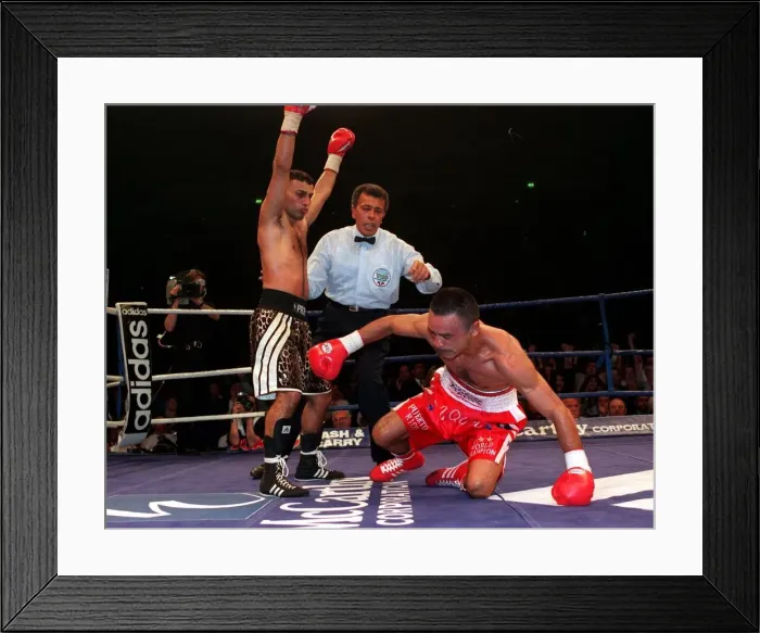 Framed Print : Prince Naseem Hamed v Wilfredo Vasquez April 1998 Prince Naseem Hamed boxer knocks Framed Print : Prince Naseem Hamed v Wilfredo Vasquez April 1998 Prince Naseem Hamed boxer knocks