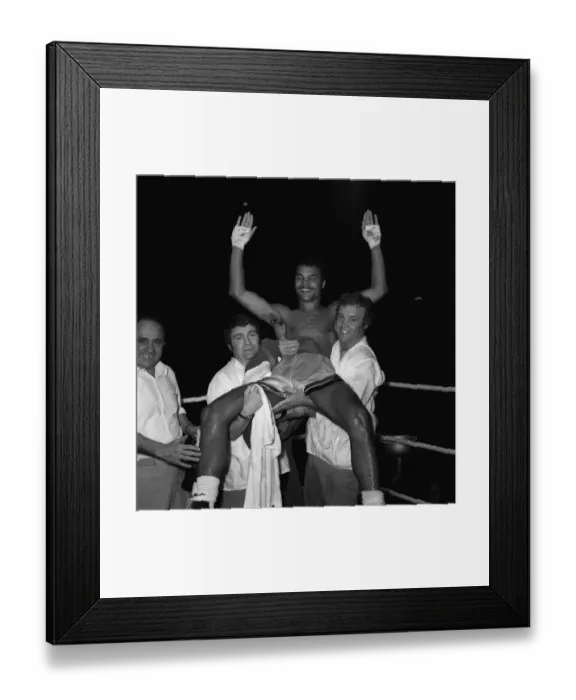 Framed Print : John Conteh is lifted in the air after beating Chris Finnigan Framed Print : John Conteh is lifted in the air after beating Chris Finnigan