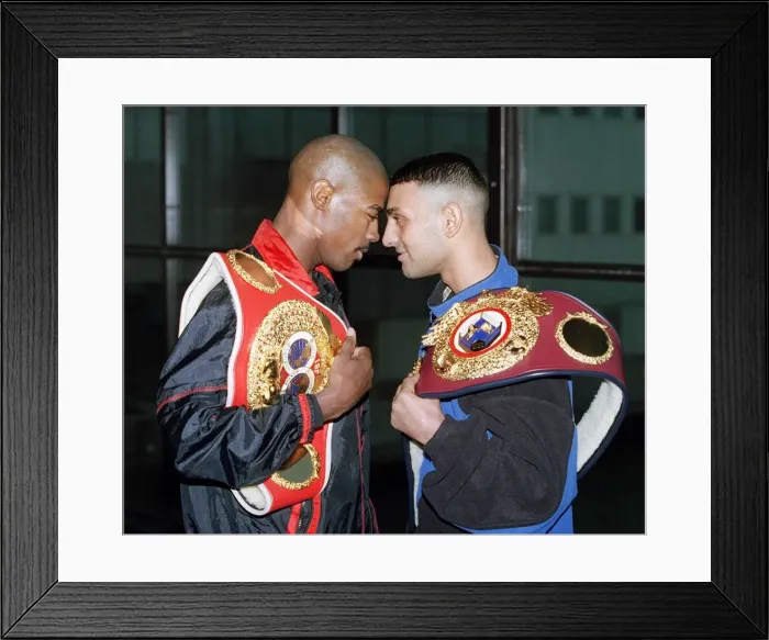 Framed Print : Tom Boom Boom Johnson with Prince Naseem Hamed at press conference before their Framed Print : Tom Boom Boom Johnson with Prince Naseem Hamed at press conference before their