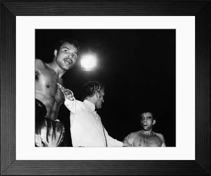Framed Print : John Conteh beats Chris Finnegan in their European British Framed Print : John Conteh beats Chris Finnegan in their European British