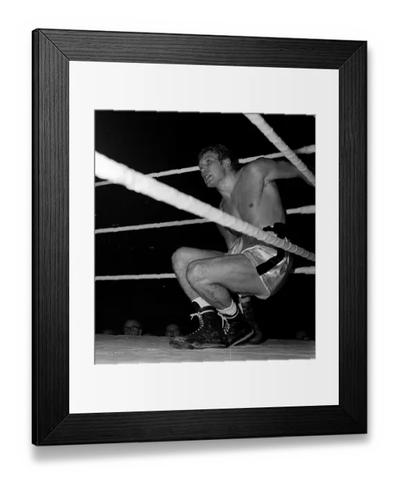 Framed Print : Billy Walker knocked to the ground by Eduardo Corletti 1965 Framed Print : Billy Walker knocked to the ground by Eduardo Corletti 1965