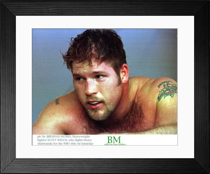 Framed Print : Scott Welch Boxing Heavyweight fighter who fights Henry Akinwande for the WBO title Framed Print : Scott Welch Boxing Heavyweight fighter who fights Henry Akinwande for the WBO title