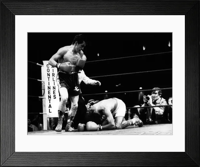 Framed Print : Barry McGuigan April 1988 Boxer standing over Nicky Perez after punching flooring him Framed Print : Barry McGuigan April 1988 Boxer standing over Nicky Perez after punching flooring him