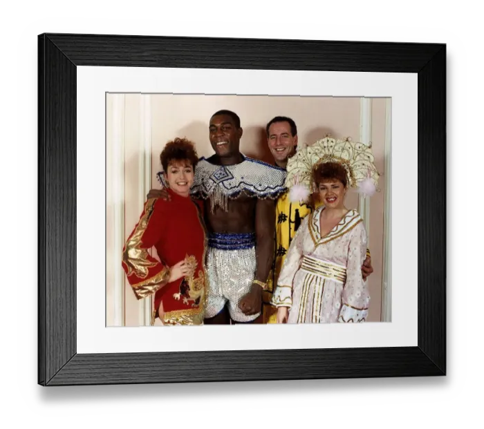 Framed Print : Frank Bruno ex heavyweight boxing world champion and Michael Barrymore ready for Framed Print : Frank Bruno ex heavyweight boxing world champion and Michael Barrymore ready for