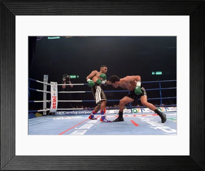Framed Print : Naseem Hamed Boxer October 97 Naseem Hamed on his way to retaining his WBO
