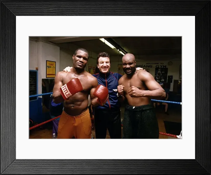 Framed Print : Dennis Andries on left Boxing with trainer Framed Print : Dennis Andries on left Boxing with trainer
