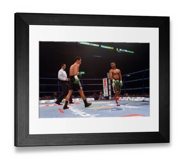 Framed Print : Naseem Hamed Boxer October 97 Naseem Hamed on his way to retaining his WBO