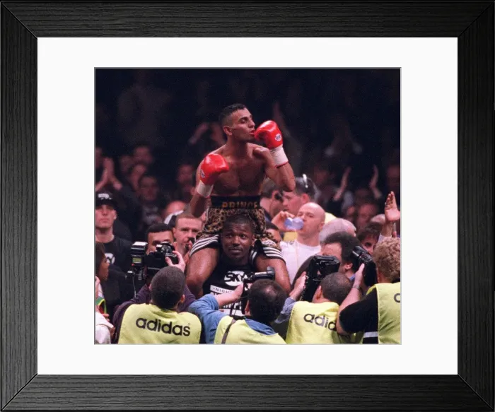 Framed Print : Prince Naseem Hamed Boxing celebrating at the London Docklands Arena this evening Framed Print : Prince Naseem Hamed Boxing celebrating at the London Docklands Arena this evening