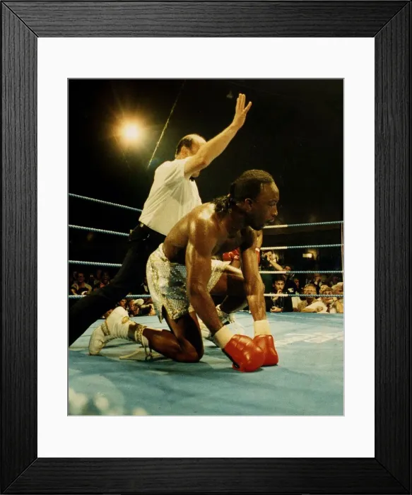 Framed Print : Nigel Benn boxer middleweight champion of the world during a fight Framed Print : Nigel Benn boxer middleweight champion of the world during a fight