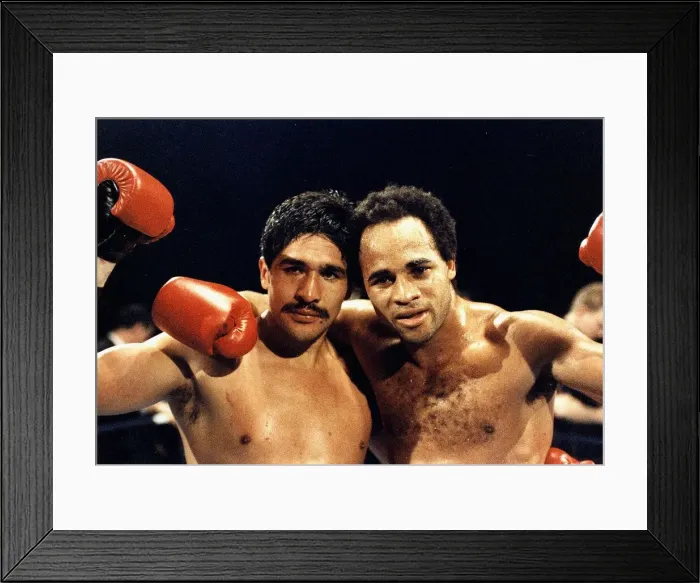Framed Print : LLoyd Honeyghan Boxing With Marvo Almedo after beating him Framed Print : LLoyd Honeyghan Boxing With Marvo Almedo after beating him