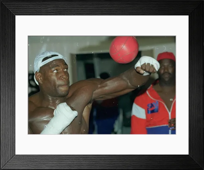 Framed Print : Frank Bruno training in Las Vegas for his Heavyweight World Titledefence against Mike Framed Print : Frank Bruno training in Las Vegas for his Heavyweight World Titledefence against Mike
