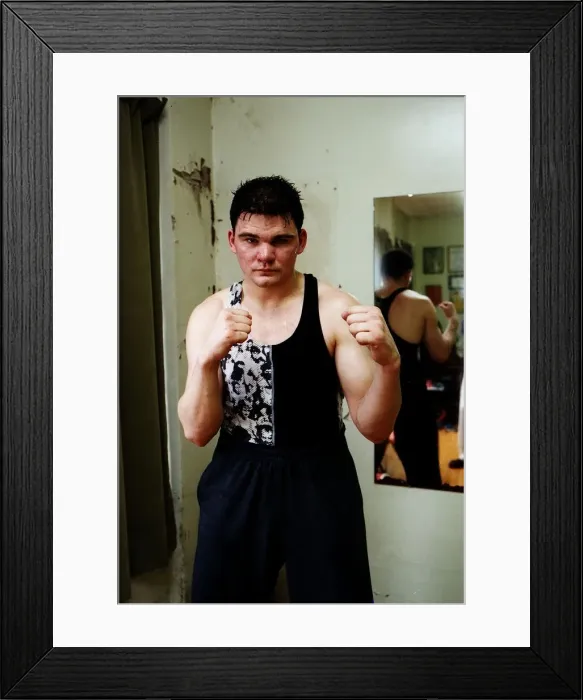 Framed Print : Ray Close boxer with hands raised Framed Print : Ray Close boxer with hands raised