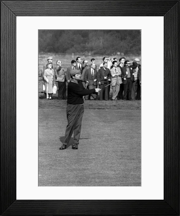 Framed Print : Golf - Ryder Cup - October 1961 Golfer at the Royal Lytham & St Annes Golf Course Framed Print : Golf - Ryder Cup - October 1961 Golfer at the Royal Lytham & St Annes Golf Course