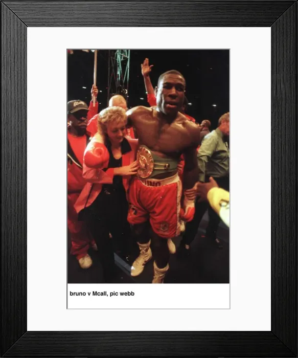 Framed Print : Frank Bruno with his wife after defeating Oliver McCall for the Heavyweight Title Framed Print : Frank Bruno with his wife after defeating Oliver McCall for the Heavyweight Title