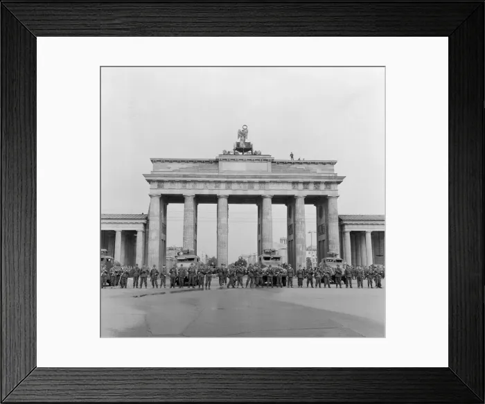 Framed Print : Border scenes three days after it closed between East and West Berlin Framed Print : Border scenes three days after it closed between East and West Berlin