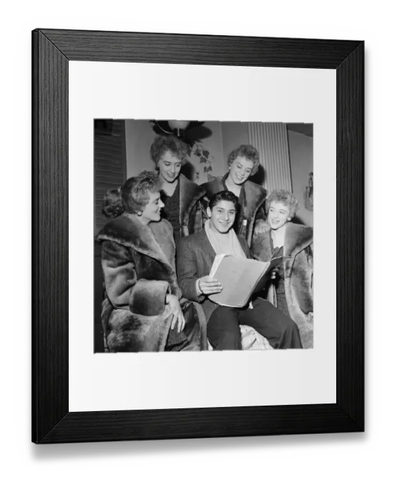 Framed Print : Sixteen year old Canadian singer songwriter Paul Anka pictured rehearsing with the Gitsom Framed Print : Sixteen year old Canadian singer songwriter Paul Anka pictured rehearsing with the Gitsom