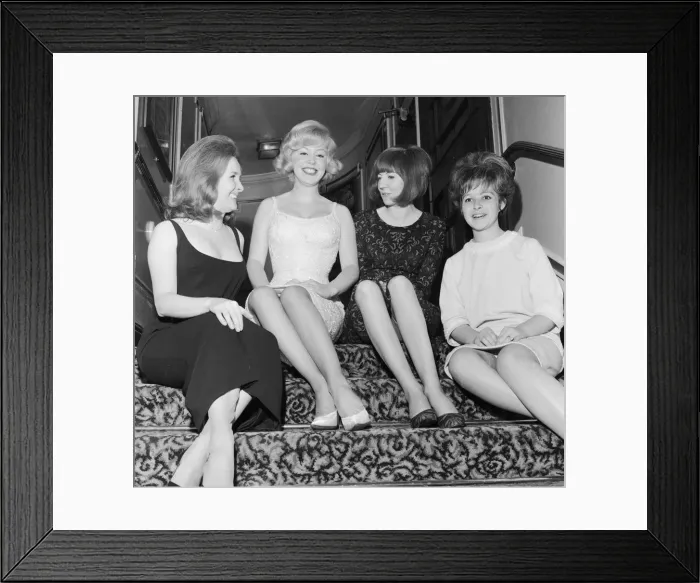 Framed Print : Singers Millicent Martin, Kathy Kirby, Cilla Black and Brenda Lee take time out for a Framed Print : Singers Millicent Martin, Kathy Kirby, Cilla Black and Brenda Lee take time out for a
