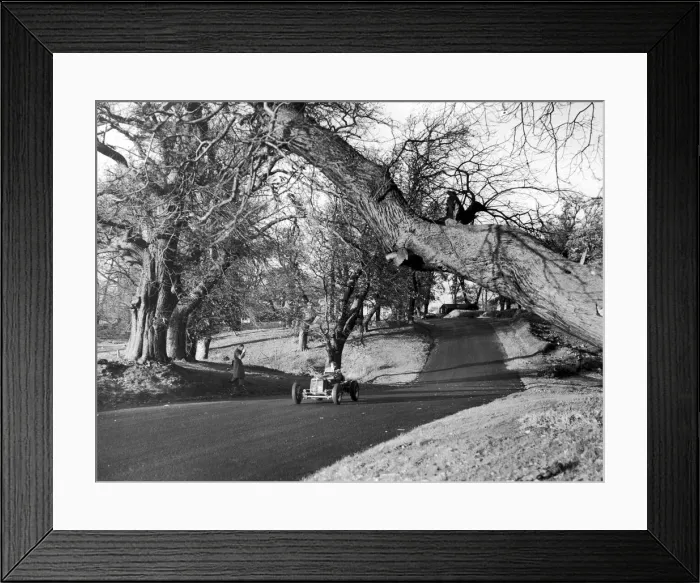 Framed Print : Motor racing at Oulton Park. 9th November 1953 Framed Print : Motor racing at Oulton Park. 9th November 1953
